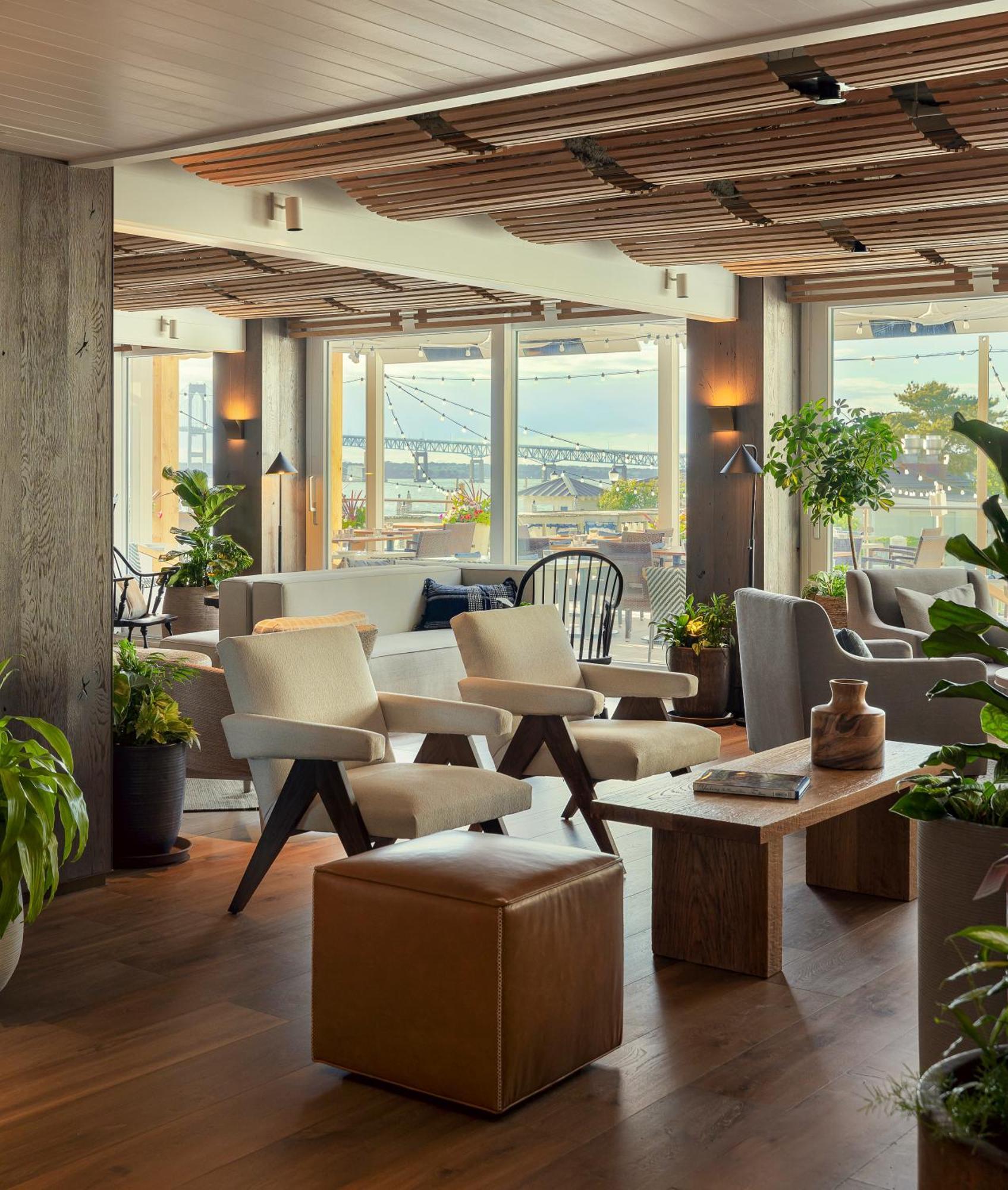 Harbor Island Hotel