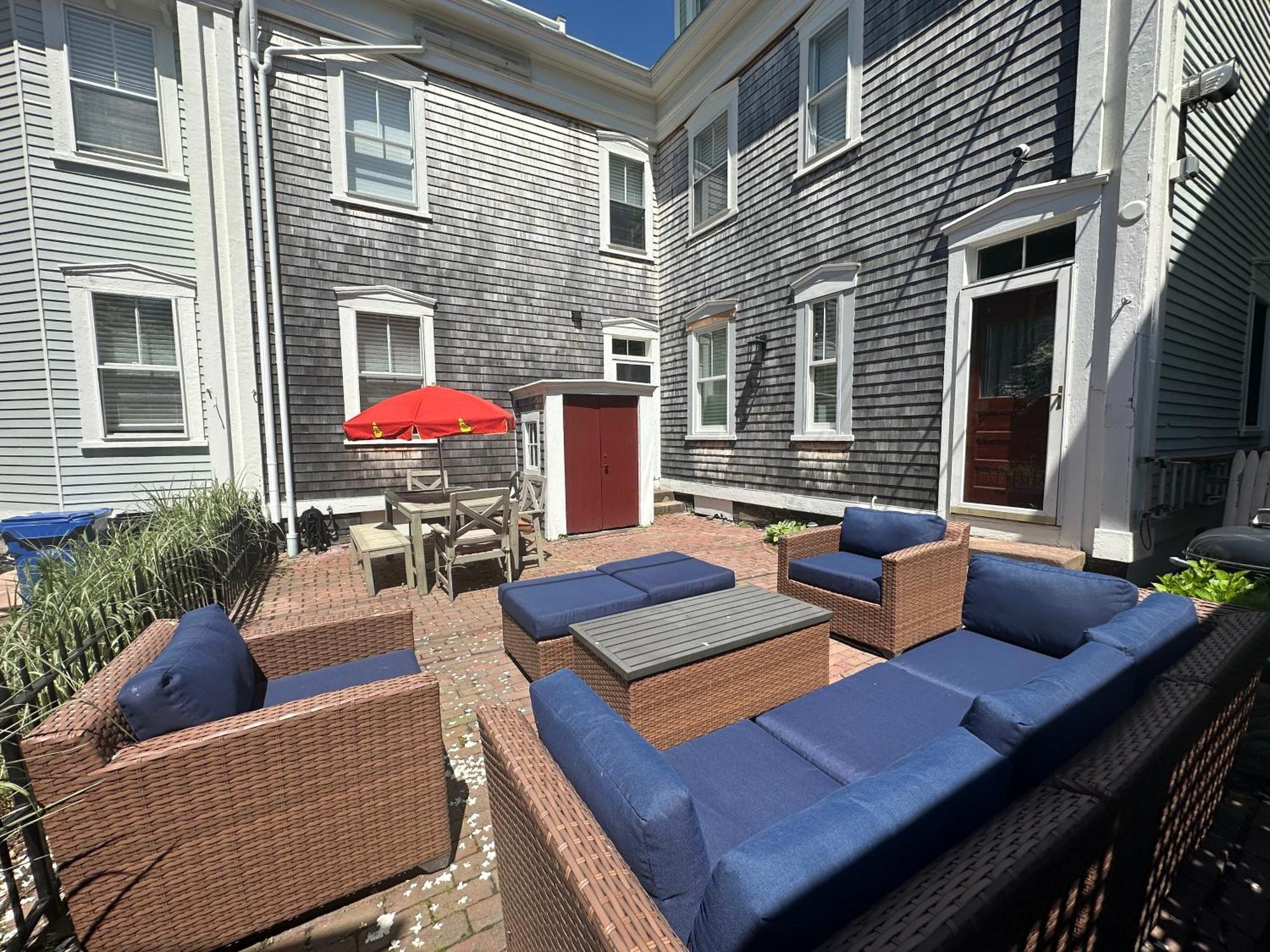 Entire Charming Victorian Downtown Hotel Newport