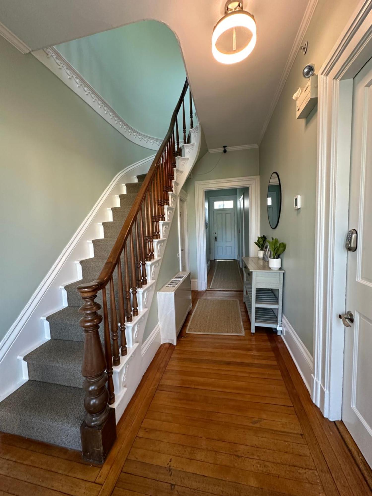 Entire Charming Victorian Downtown Hotel Newport
