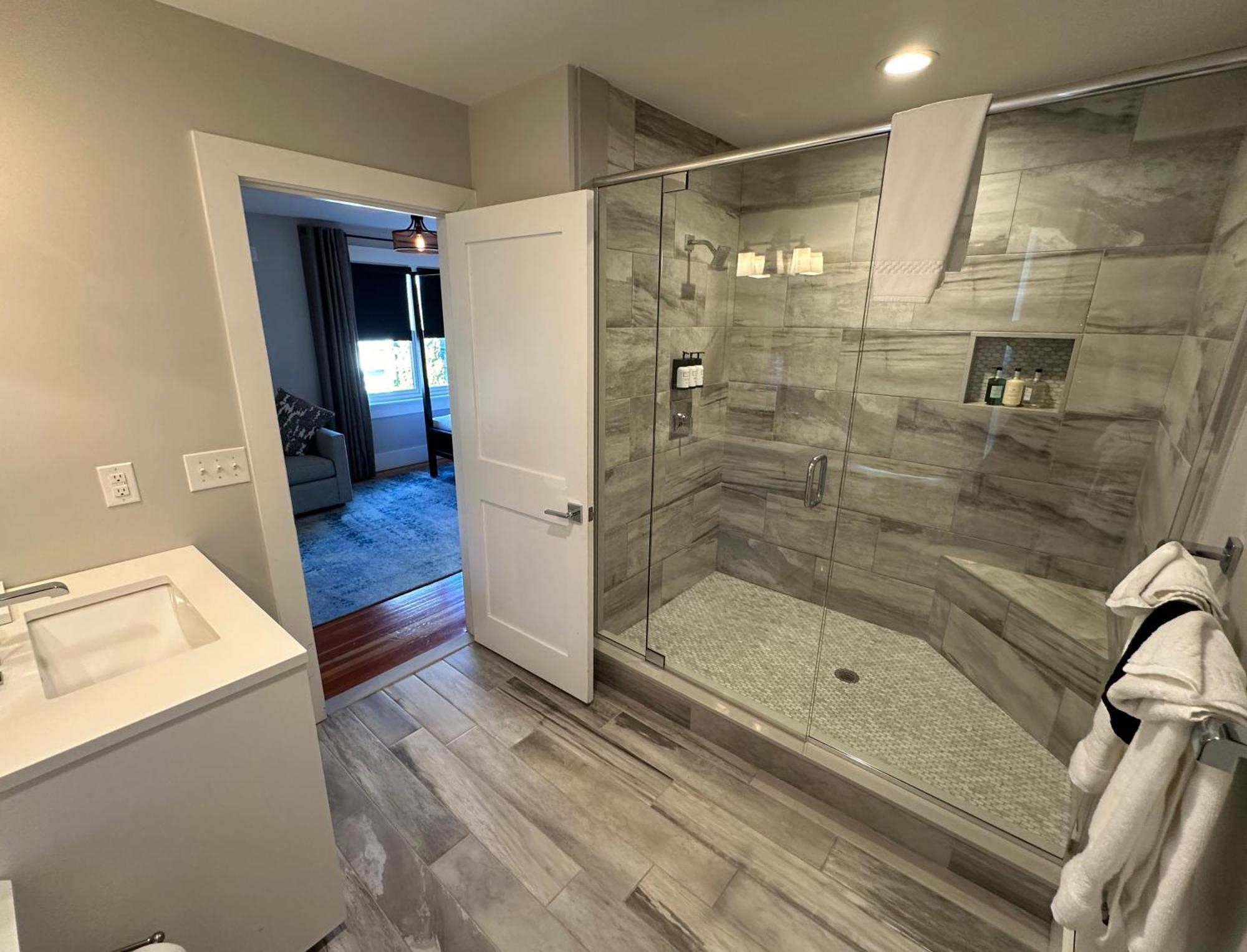 Hotel Entire Modern 7 Unit 7 Bath Boutique Newport