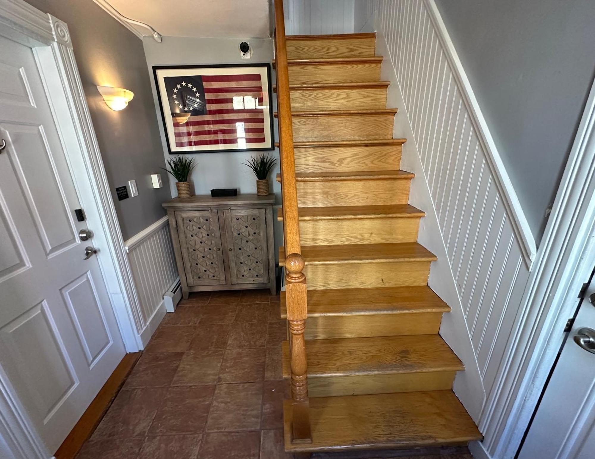 Entire Historic 5 Bed 5 Bath Sleeps 17 3*