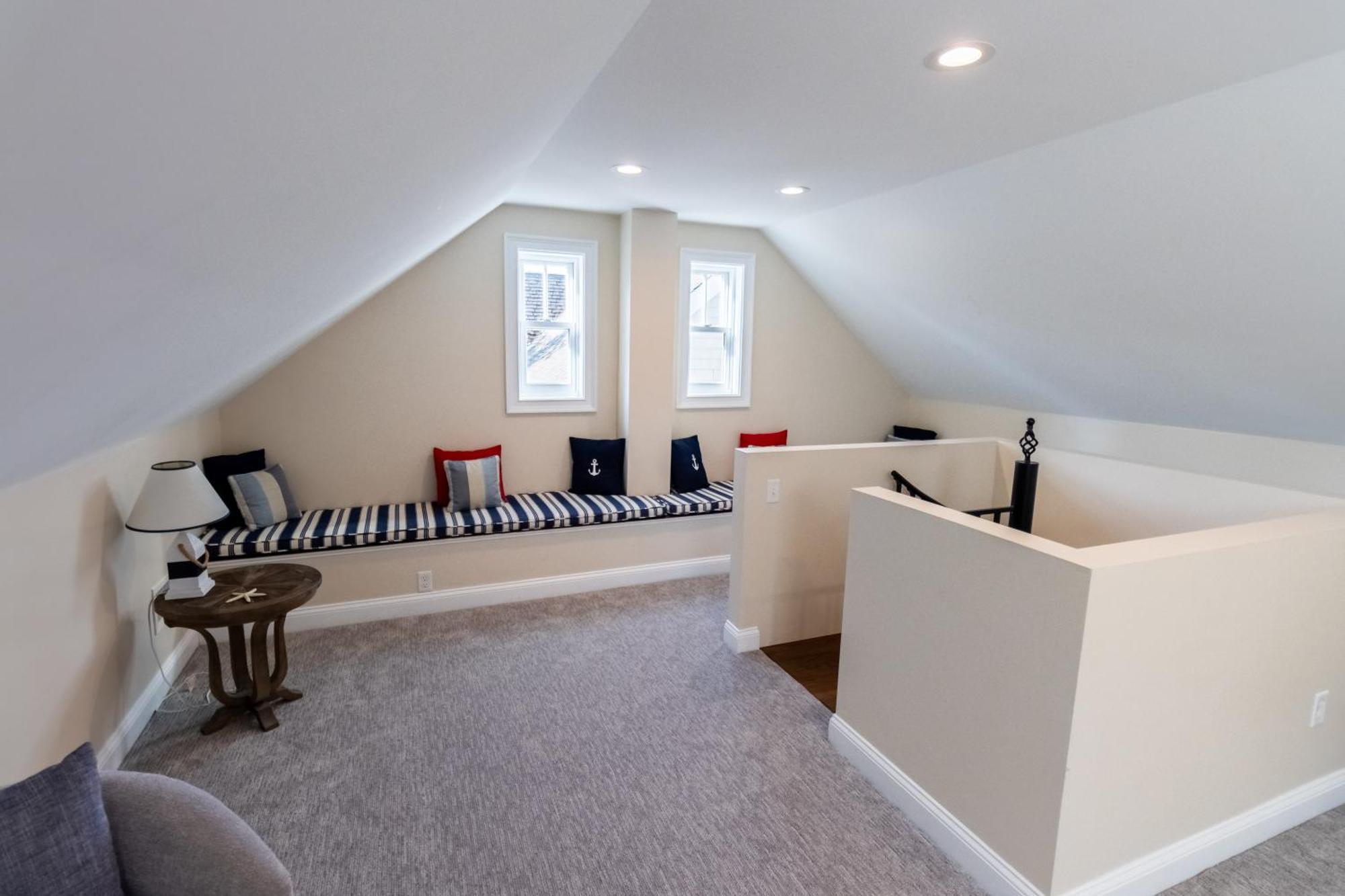 The Lofts - 543 Thames Street Apartment Newport