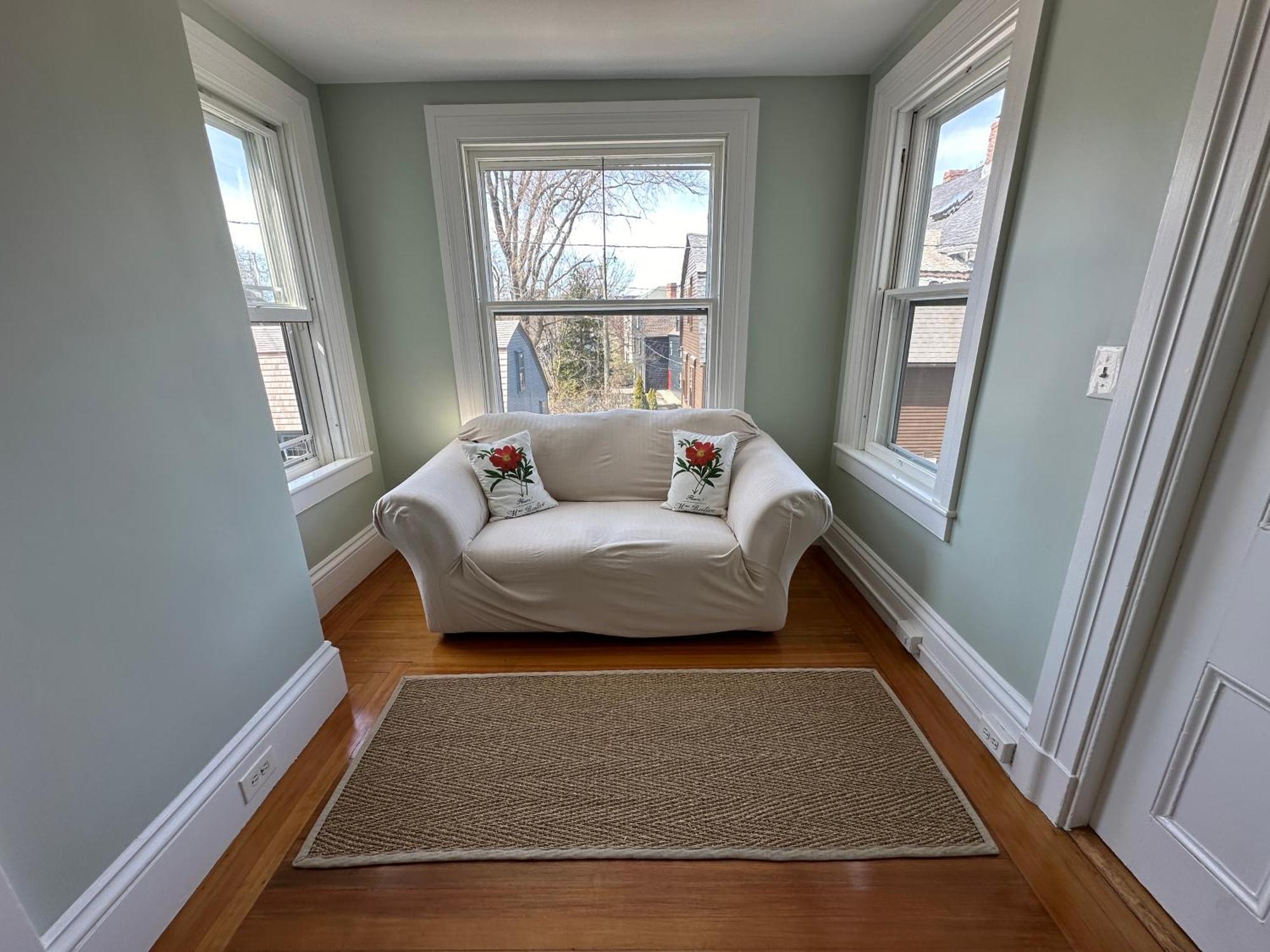 Hotel Entire Charming Victorian Downtown *