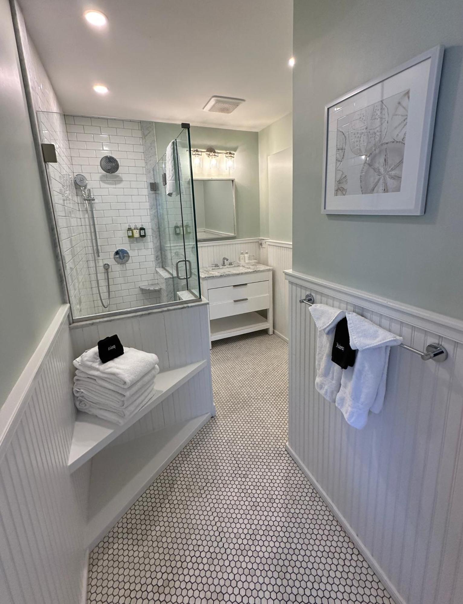 Entire Charming Victorian Downtown Hotel Newport