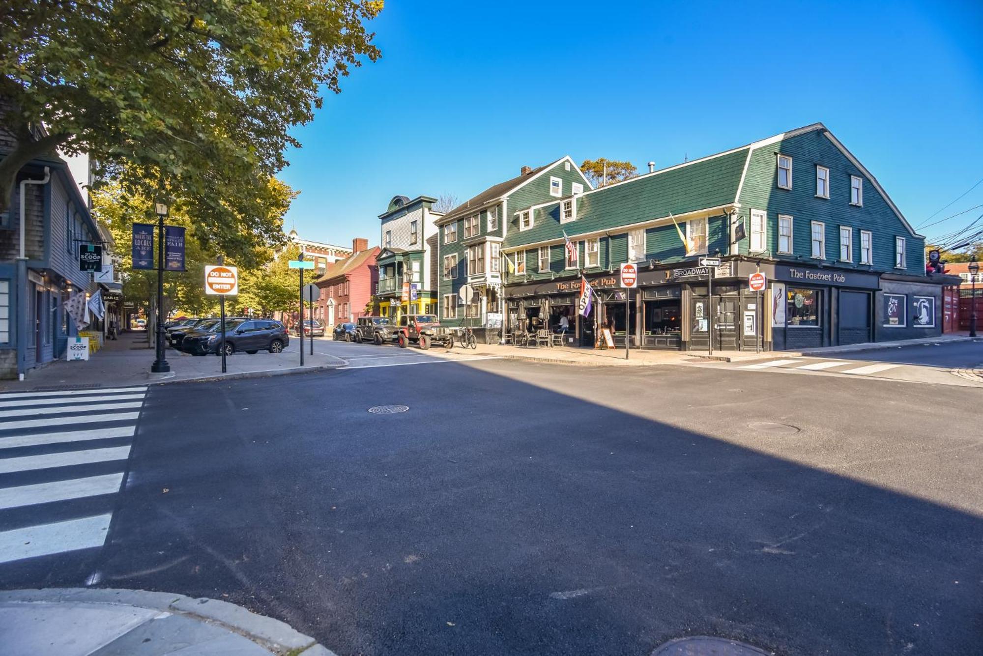 Walk To Bowens Wharf In Dtwn Newport