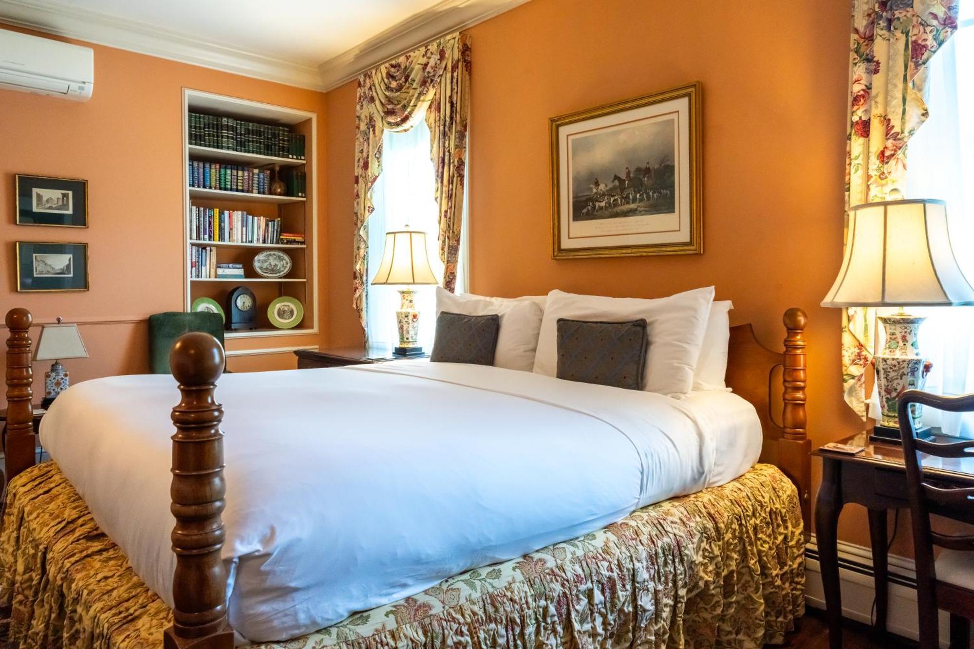 Francis Malbone House 4*