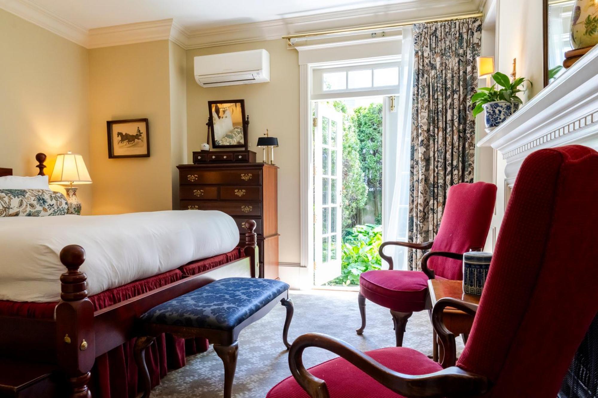 Bed & Breakfast Francis Malbone House 4*