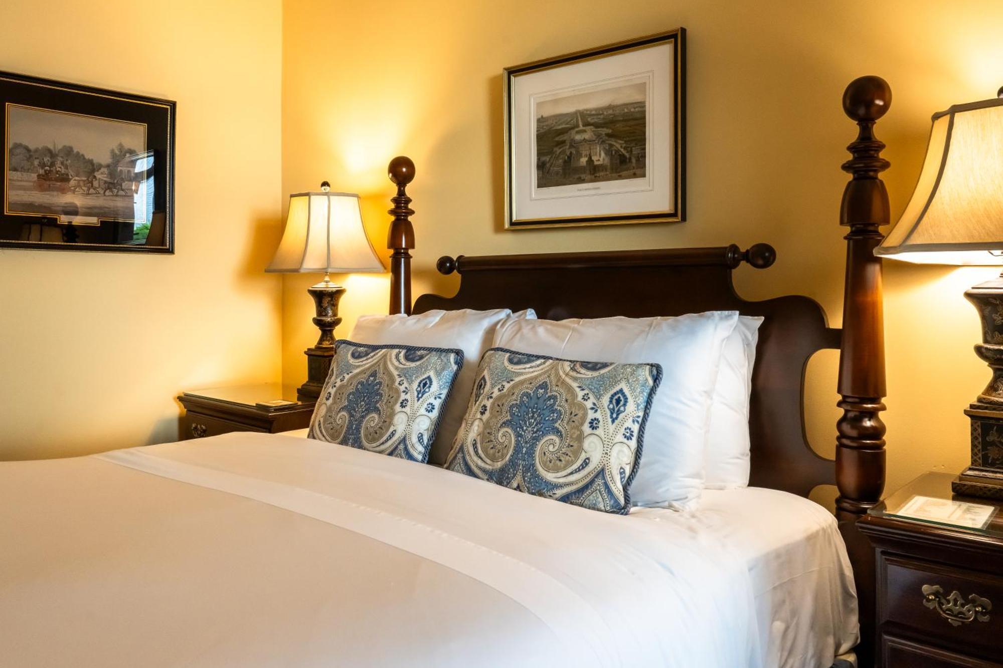 Francis Malbone House Bed & Breakfast Newport