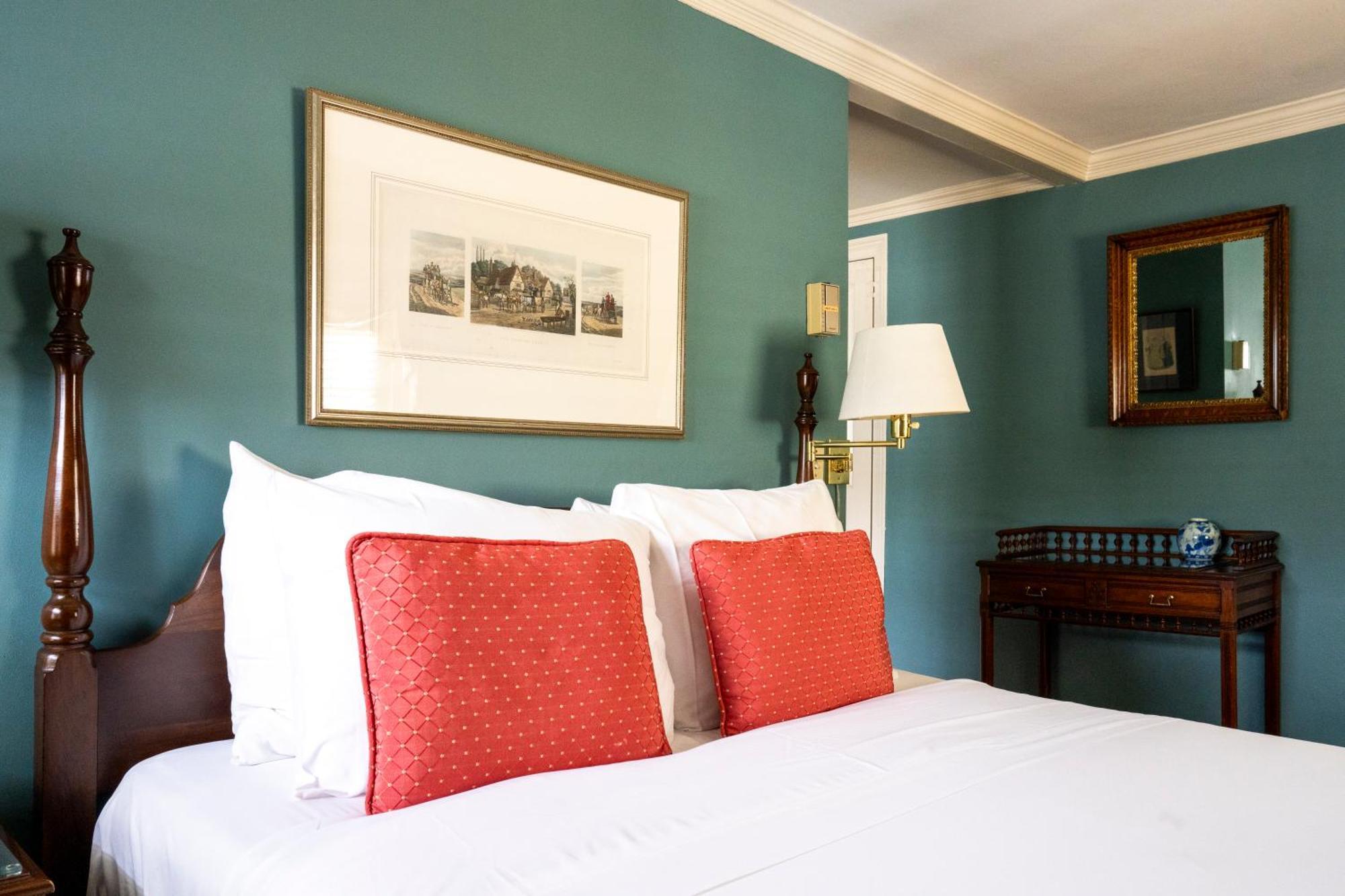 Francis Malbone House 4*
