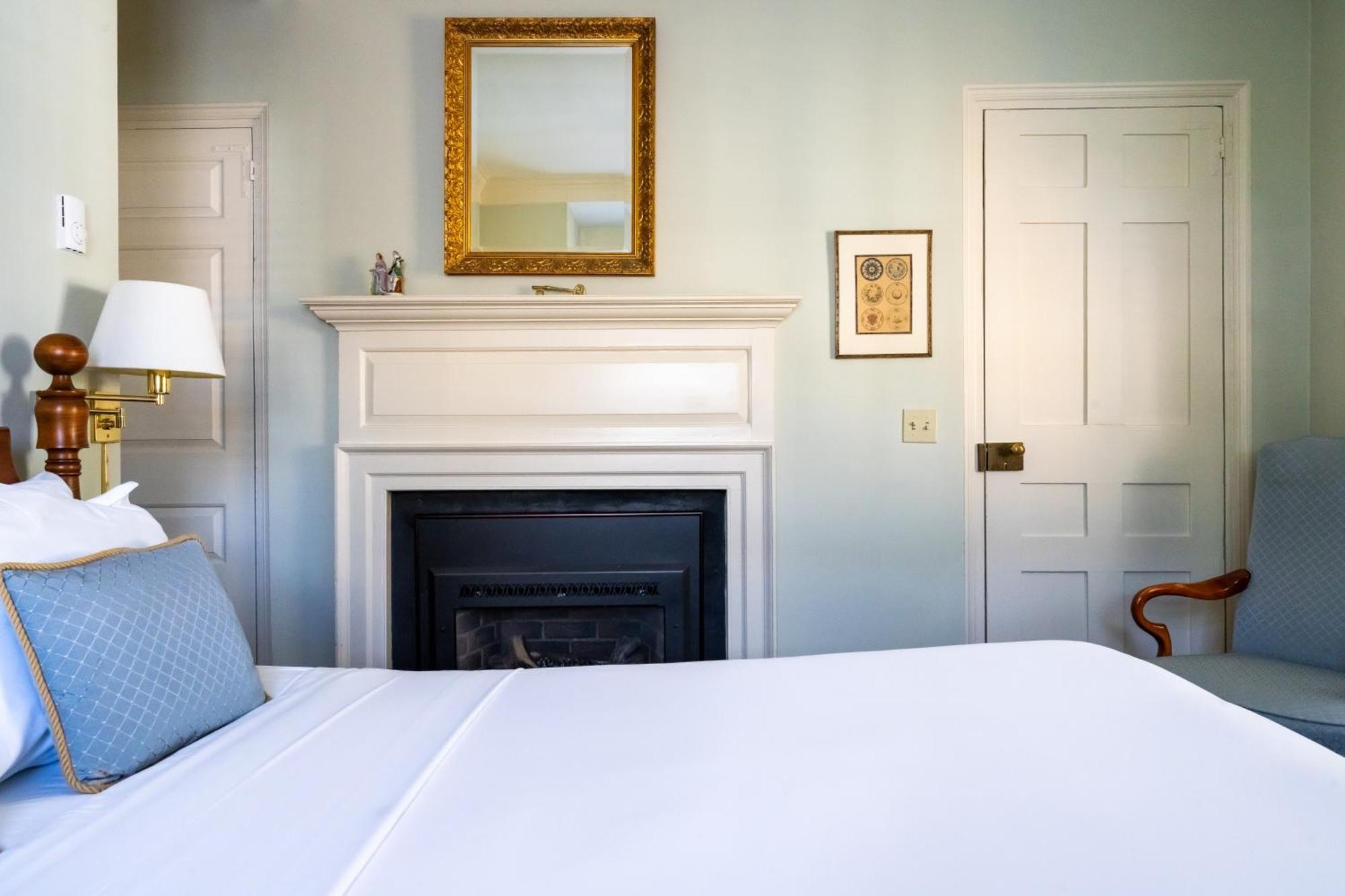 Francis Malbone House 4*