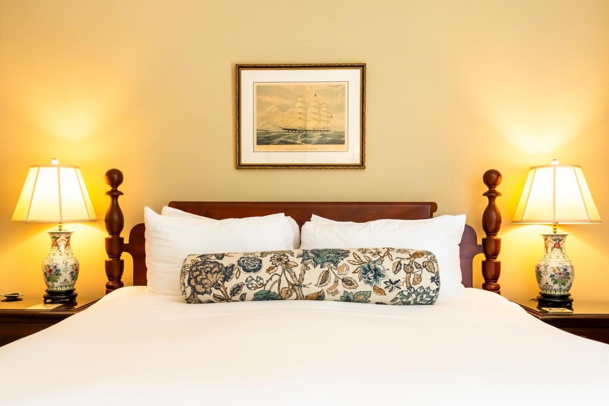 Francis Malbone House Bed & Breakfast Newport
