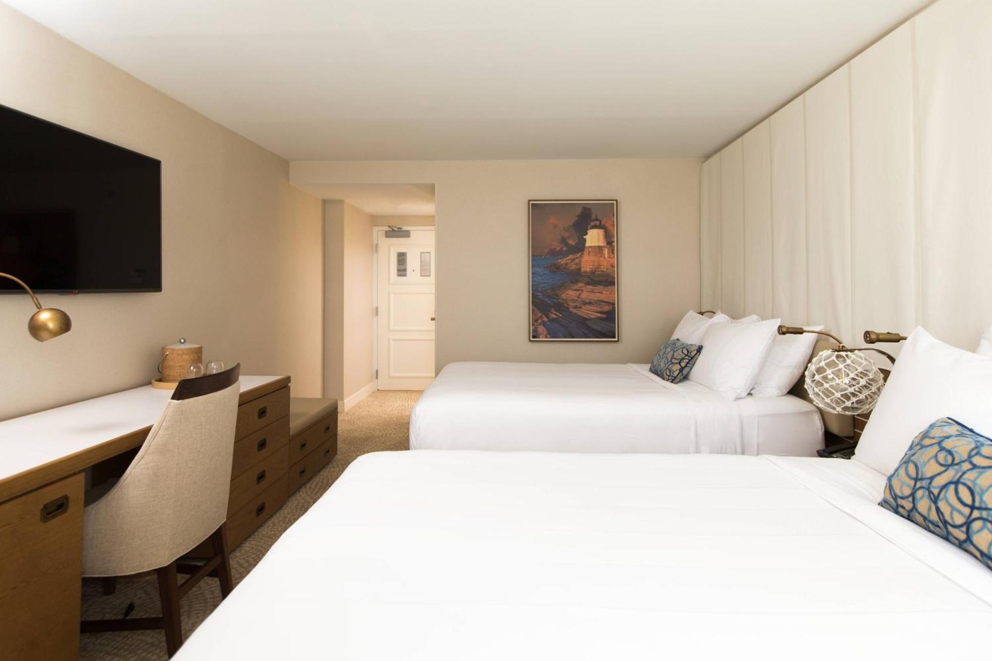 Marriott & Hotel Newport