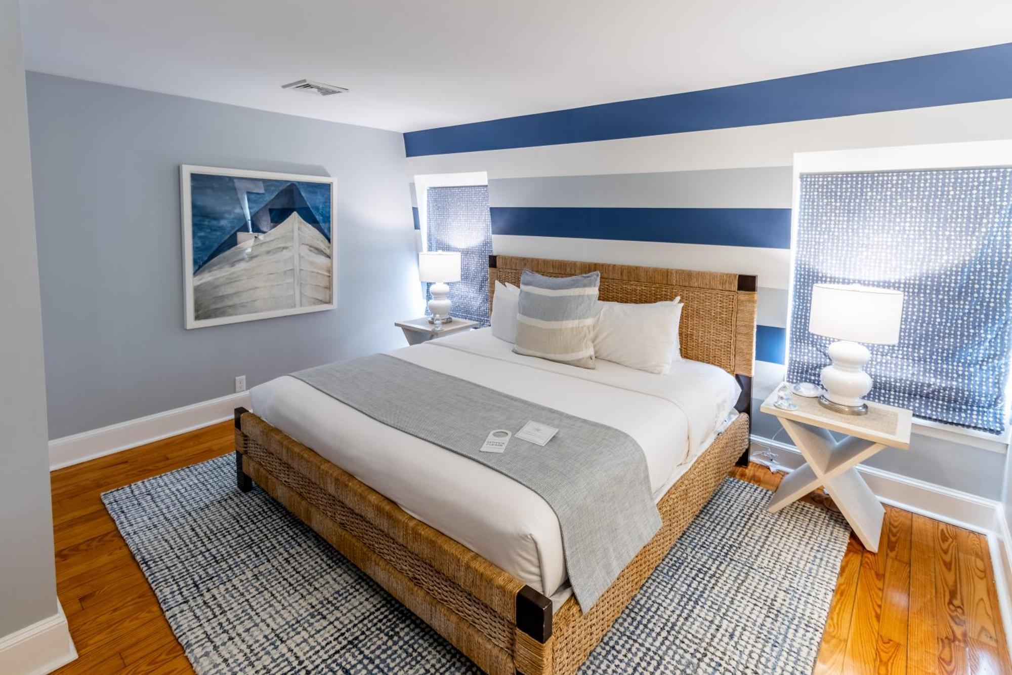 Town & Tide Bed & Breakfast Newport