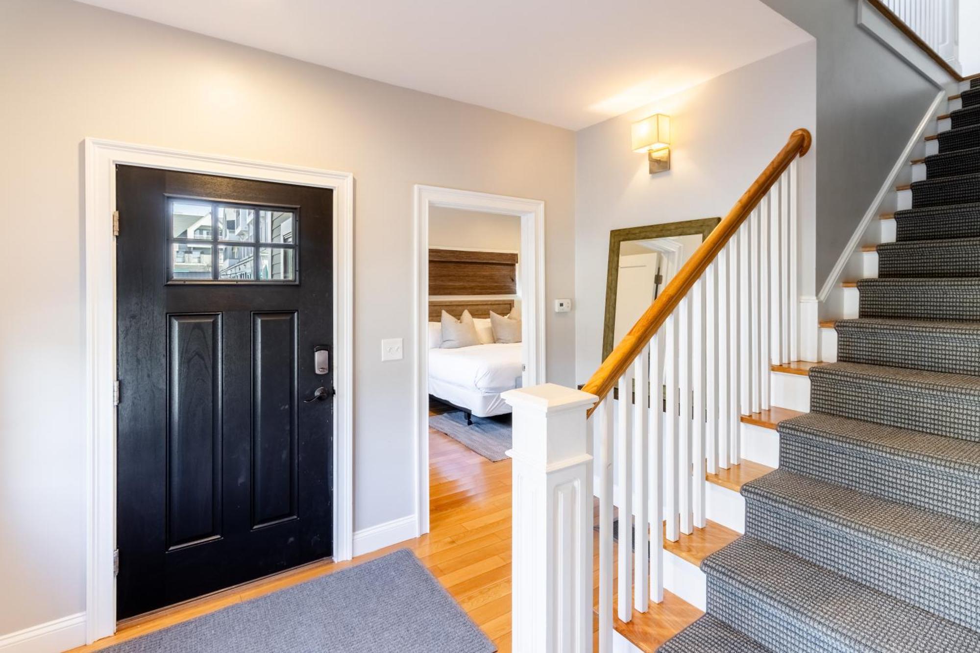 The Lofts - 595 Thames Street *