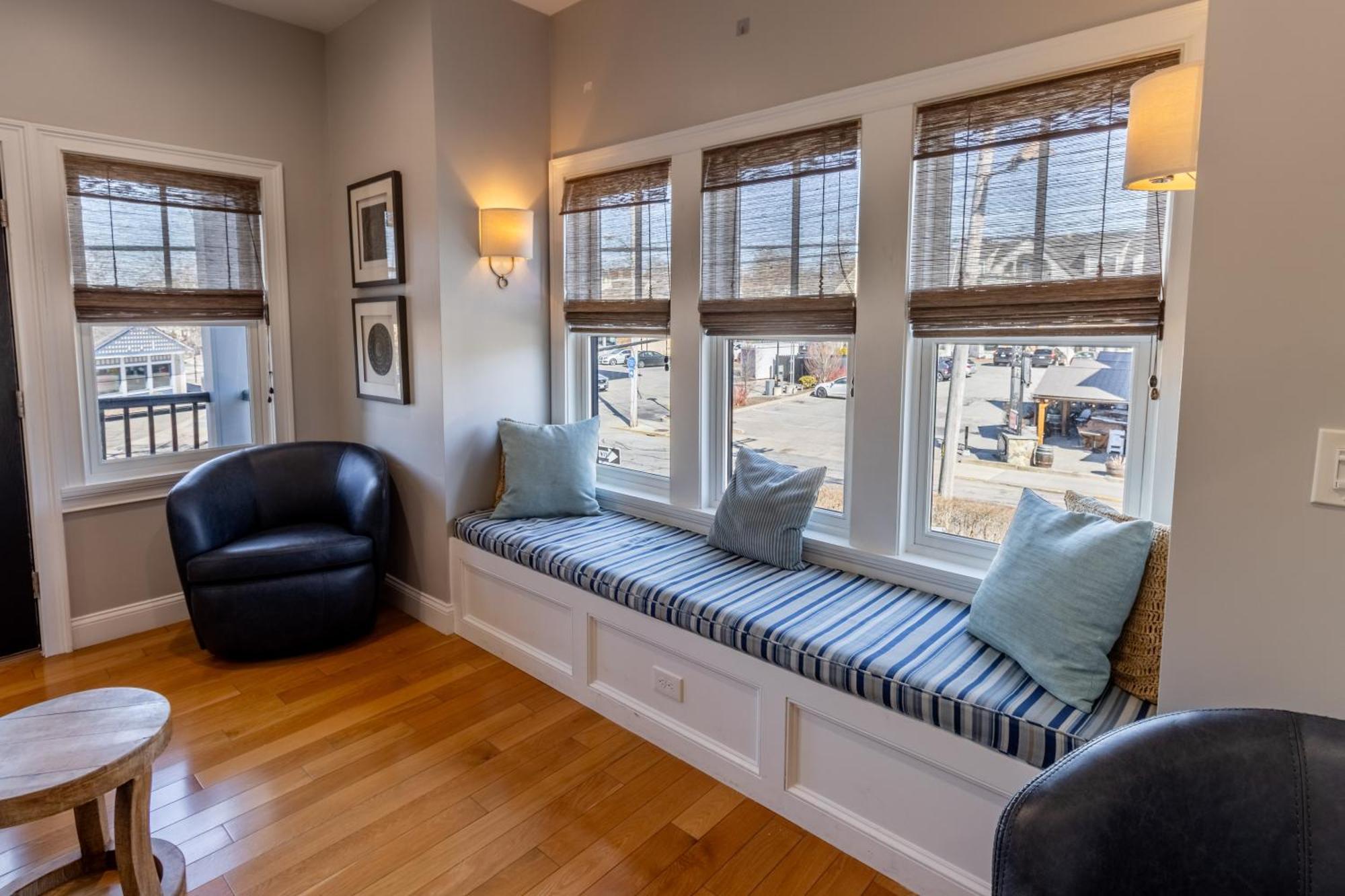 The Lofts - 595 Thames Street * Newport