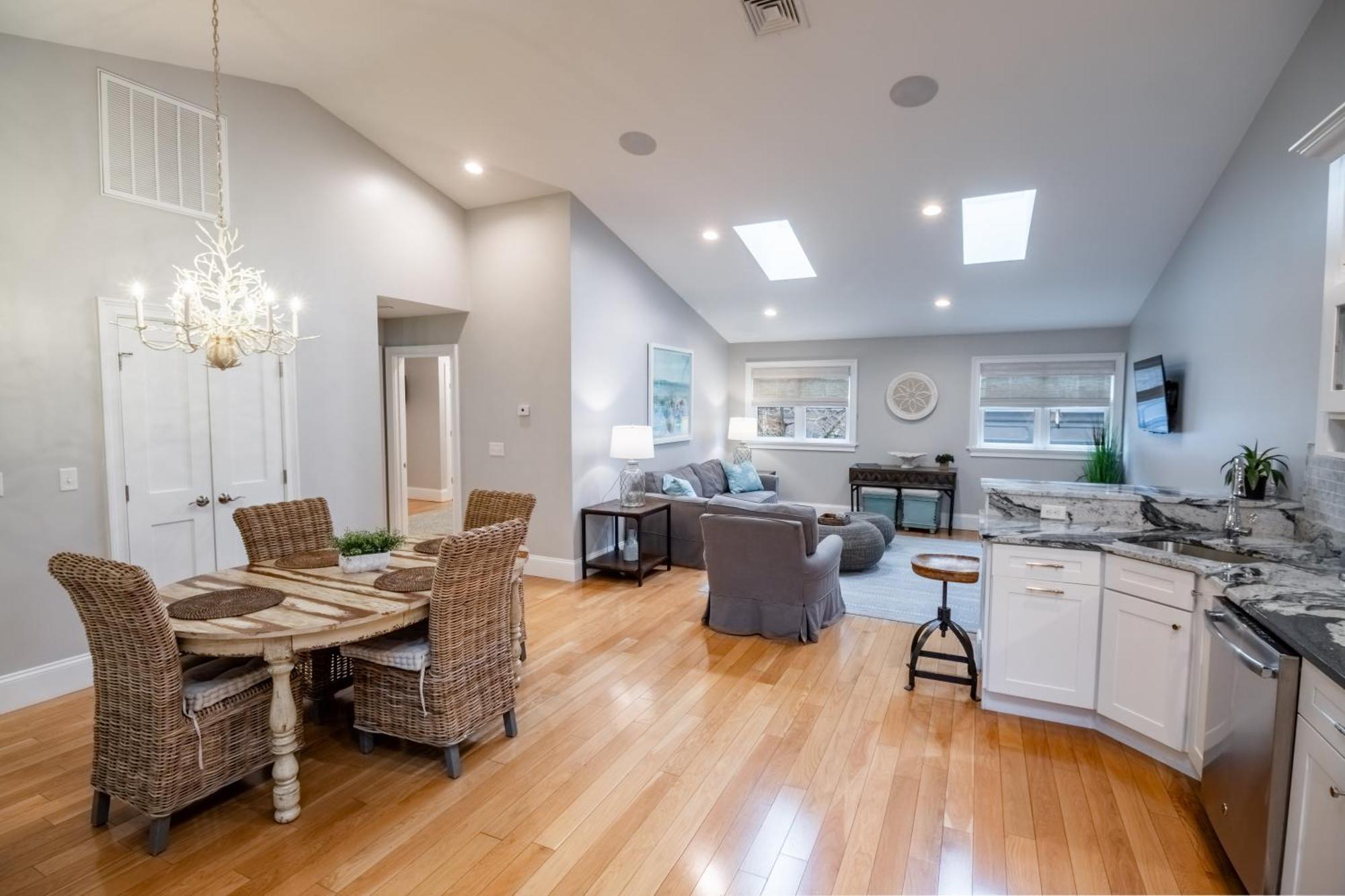 The Lofts - 359 Thames Street *