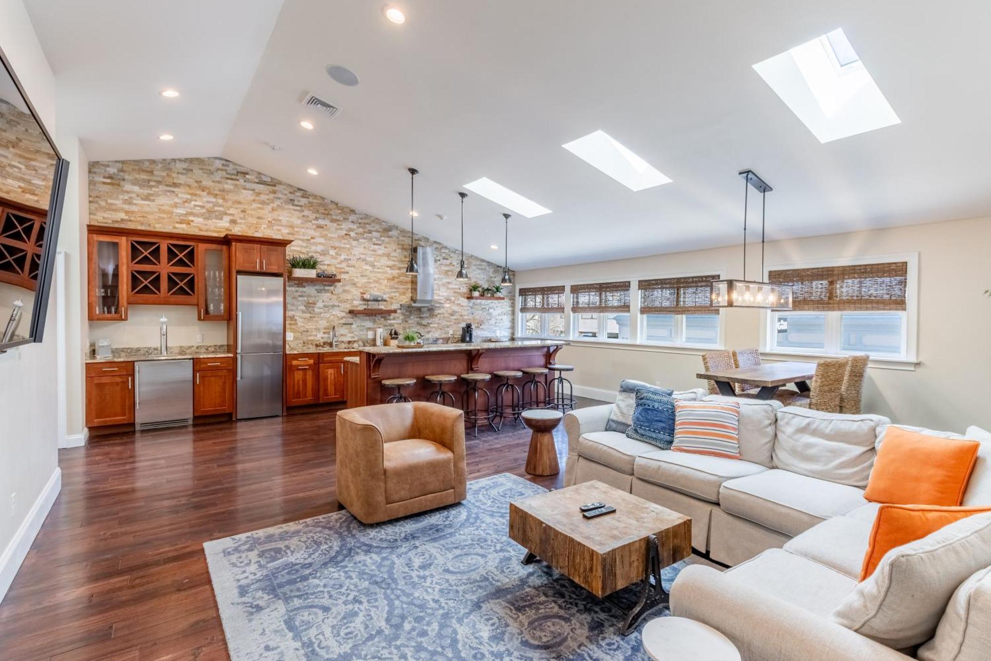 The Lofts - 359 Thames Street Apartment Newport
