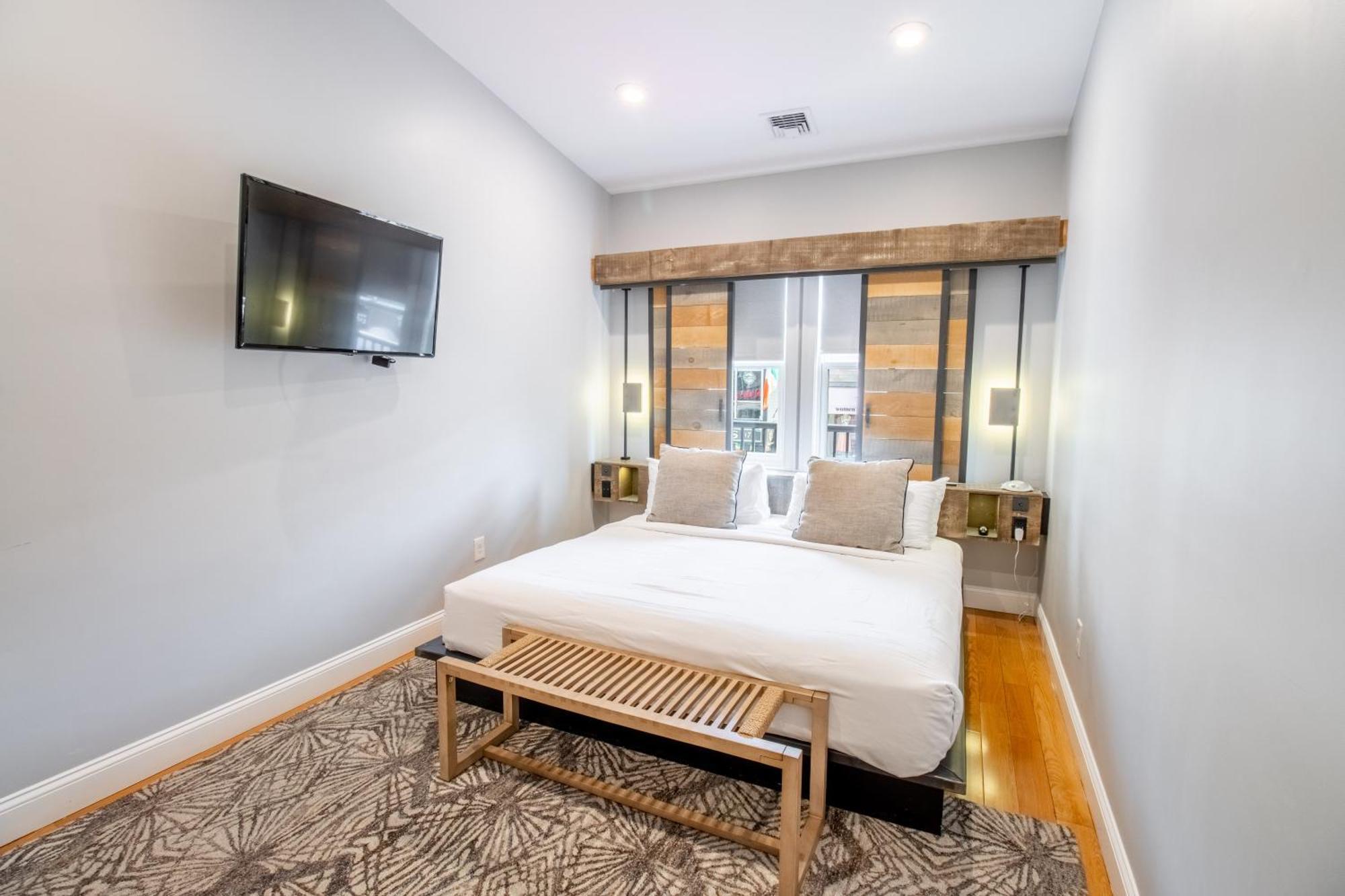 The Lofts - Brick Market Place Apartment