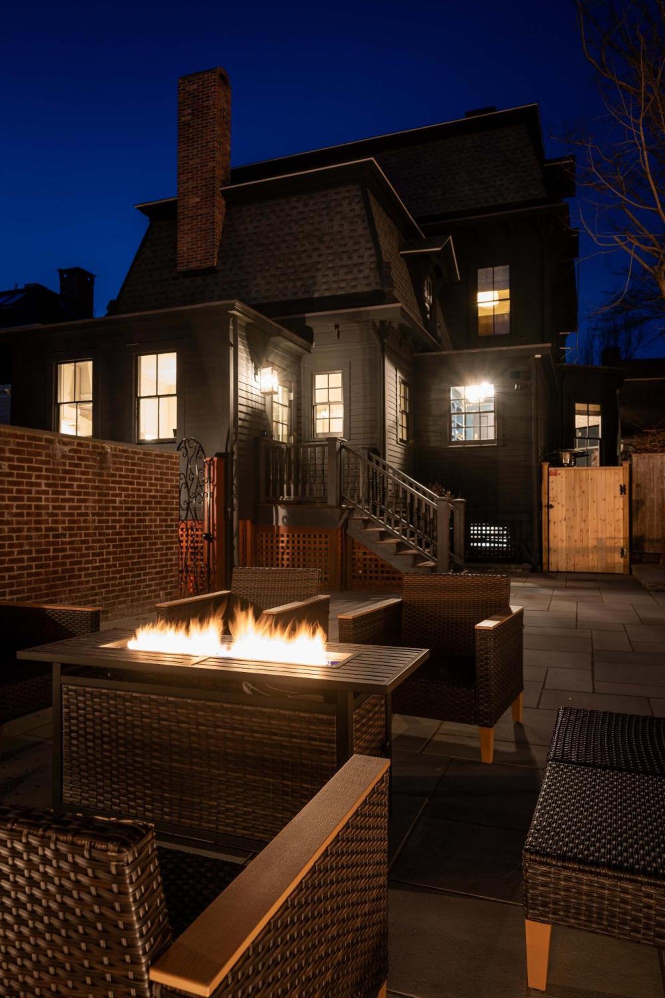 Holiday home The Royce - Two Luxury Family Homes In Downtown *