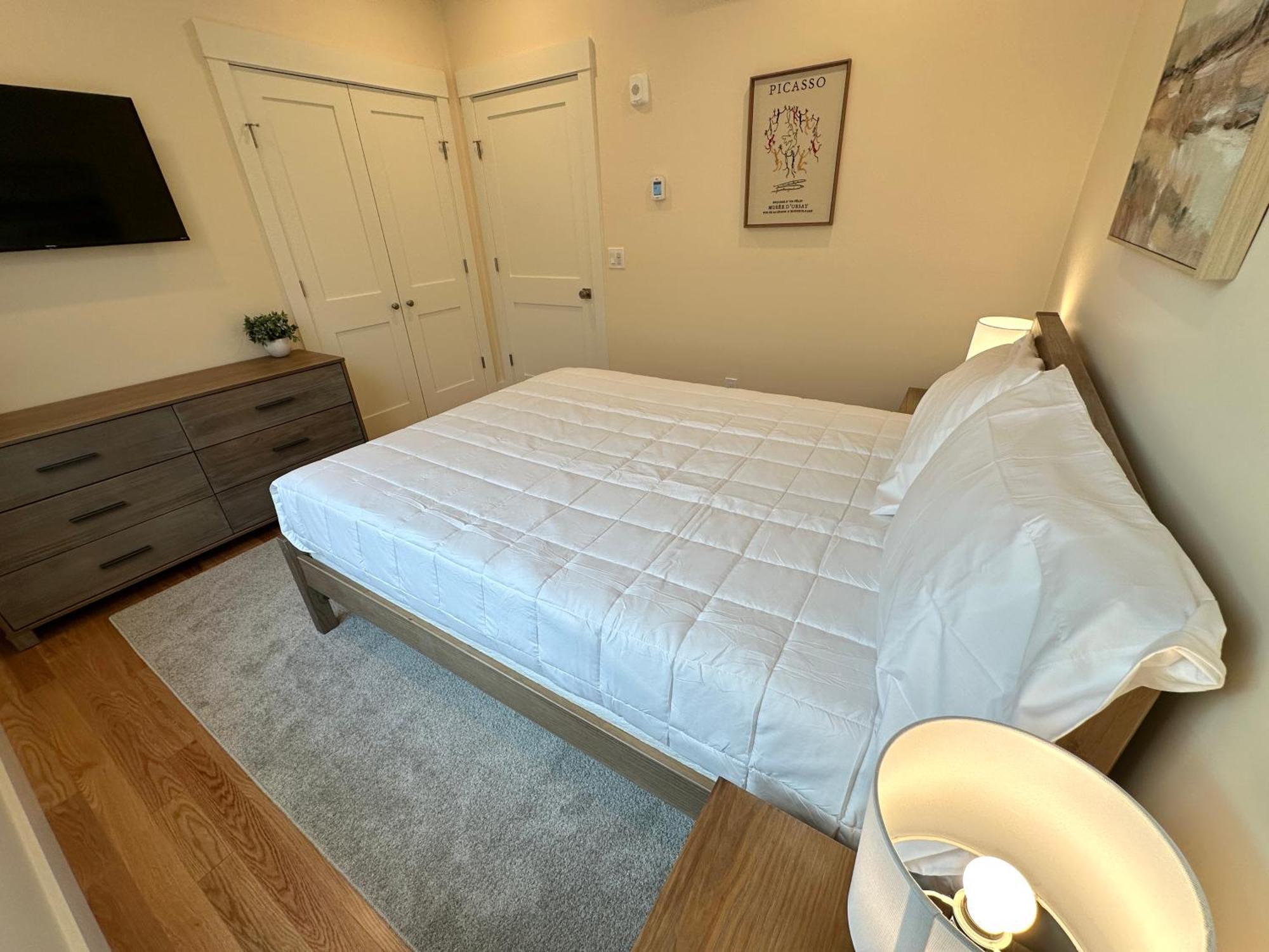Holiday home Brand New Construction! 3 Unit5 Bed Property *