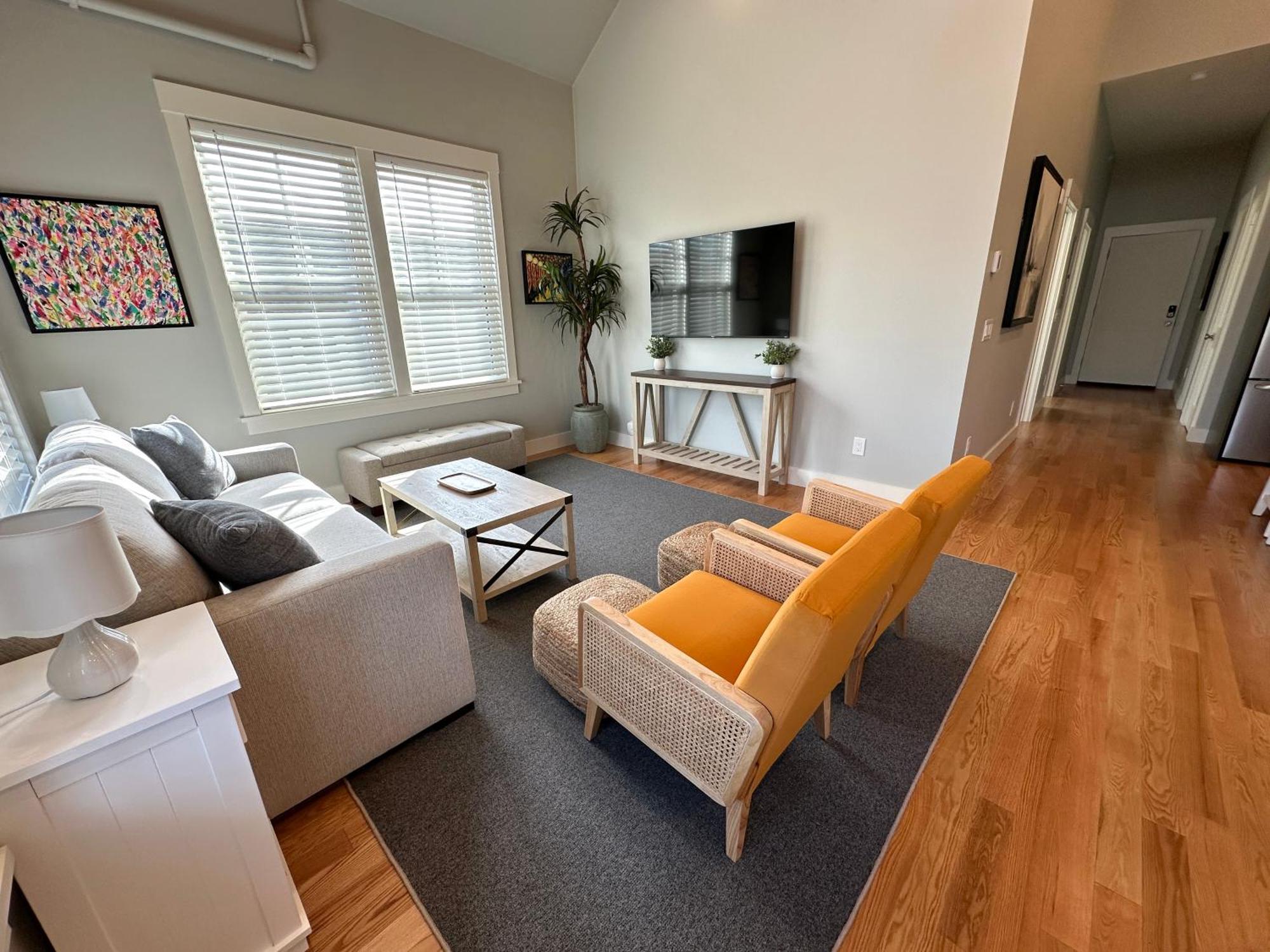 Holiday home Brand New Construction! 3 Unit5 Bed Property *