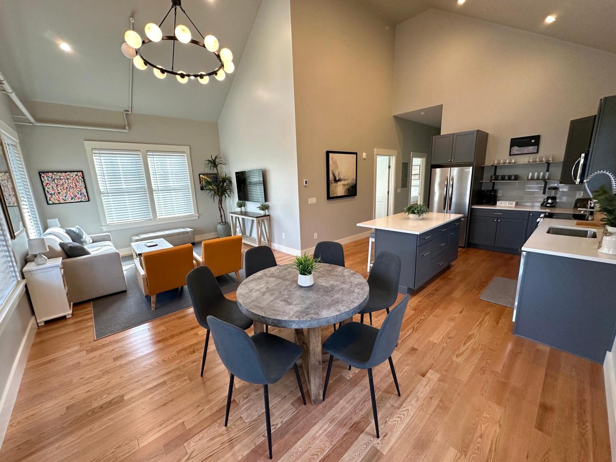 Holiday home Brand New Construction! 3 Unit5 Bed Property *