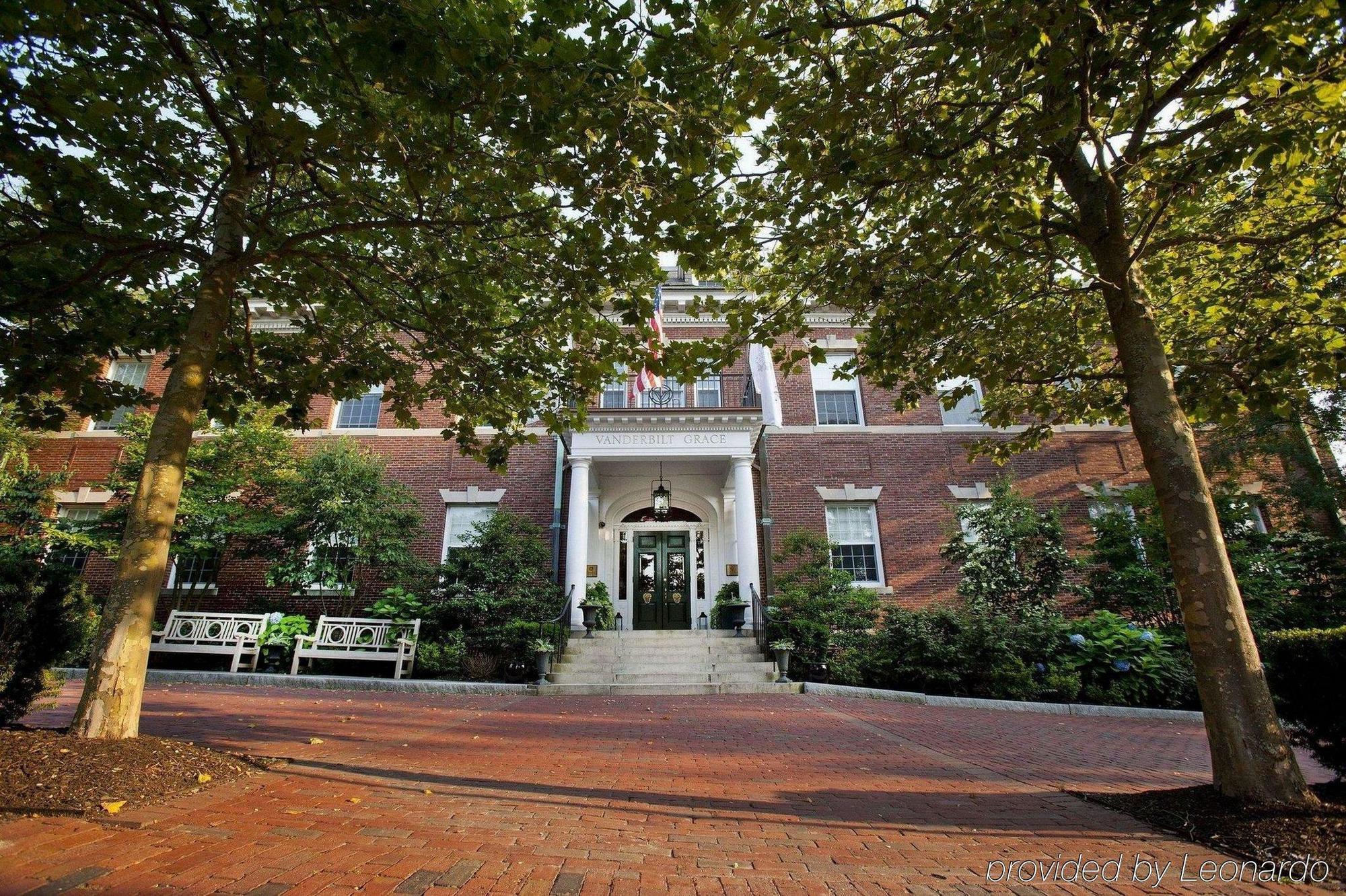The Vanderbilt, Collection 5*