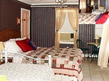 The Henry Collins Bed & Breakfast 2*