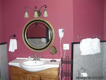 On Bellevue (adults Only) Bed & Breakfast