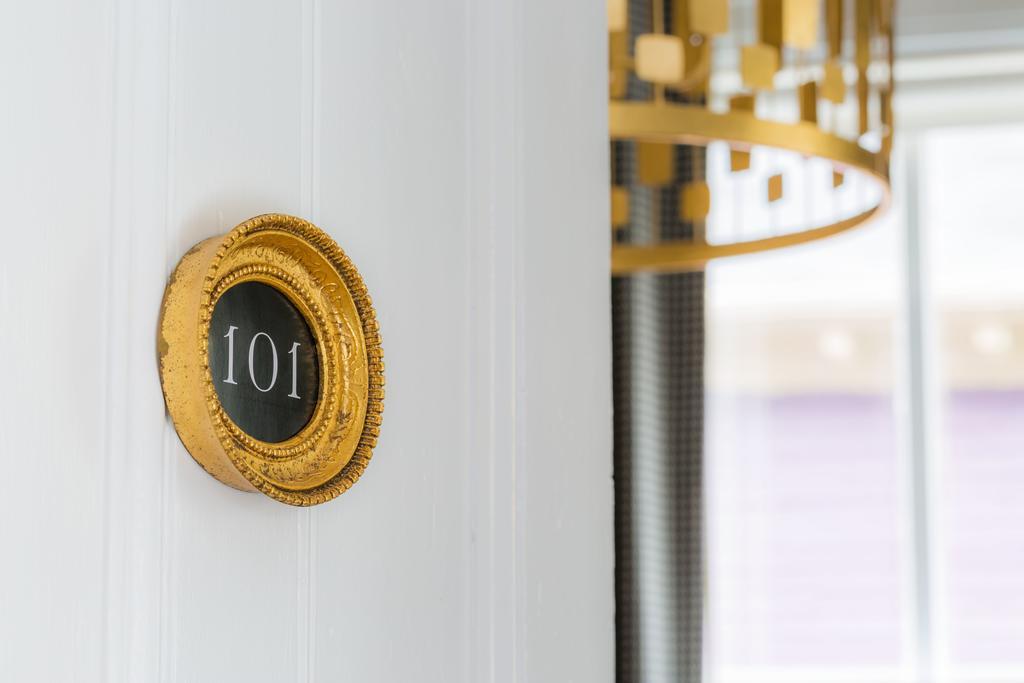 Gilded Hotel