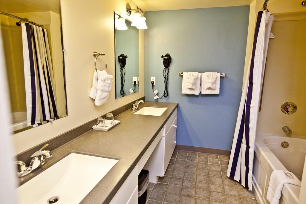 Oceancliff I & Ii Resort