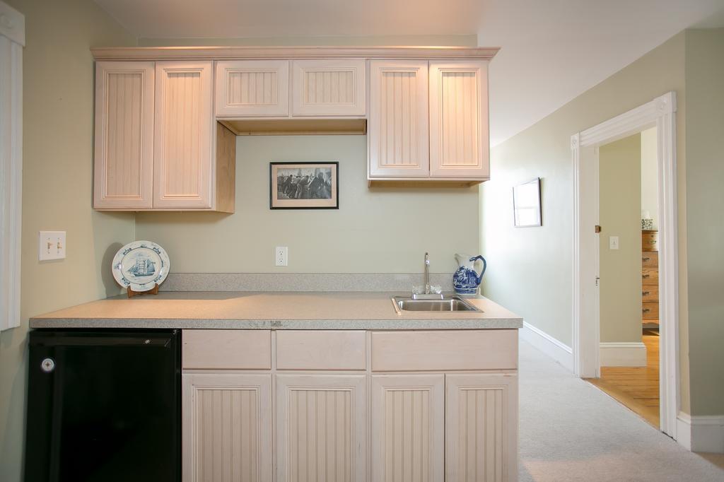 Bed & Breakfast Chart House Newport