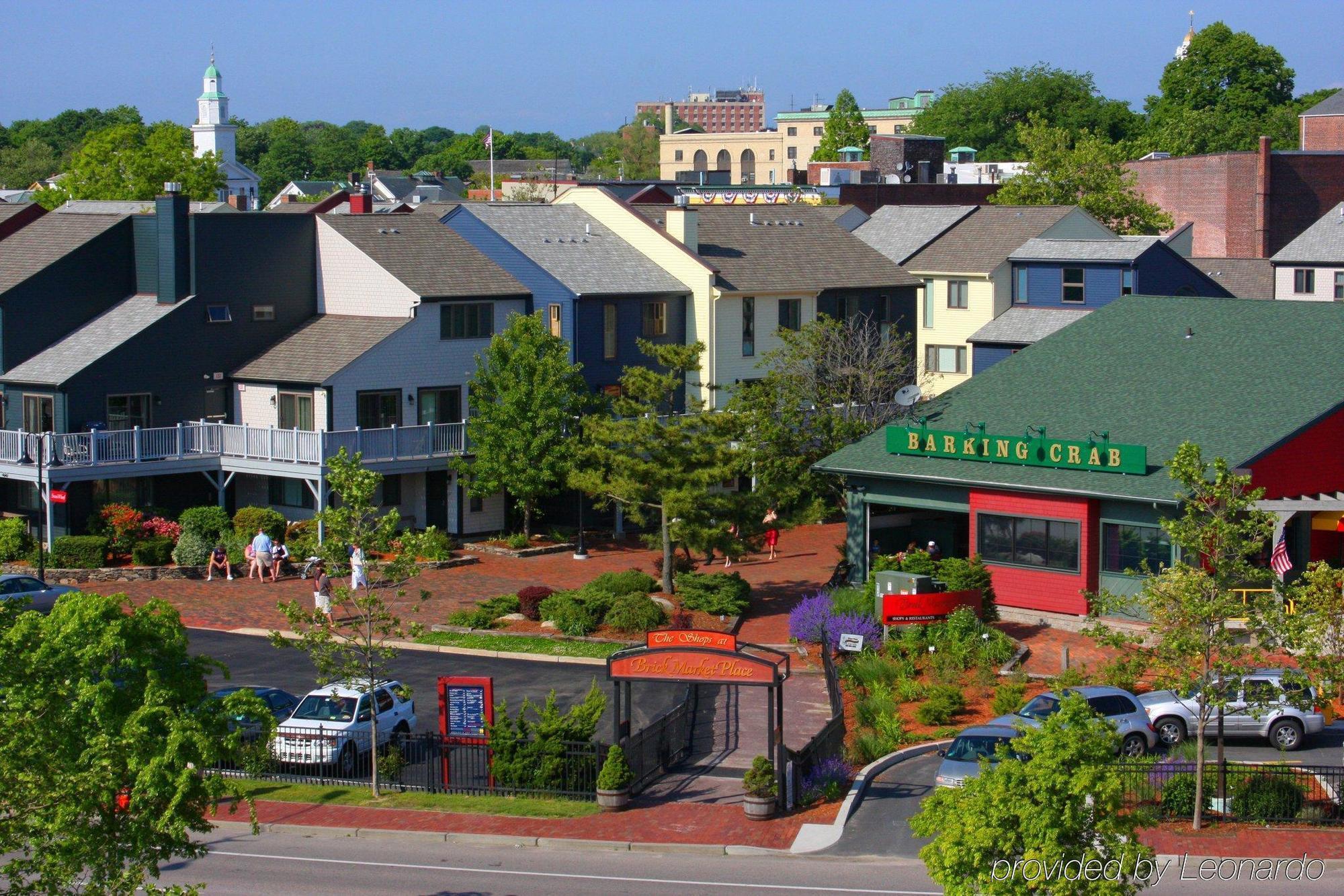 Hotel The Harbor & Marina