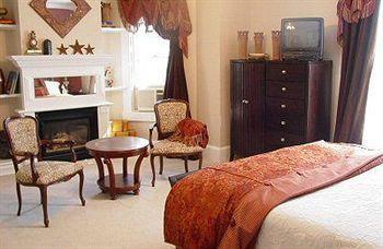 The Bayberry Bed & Breakfast Newport