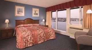 Club Wyndham On Long Wharf 3*