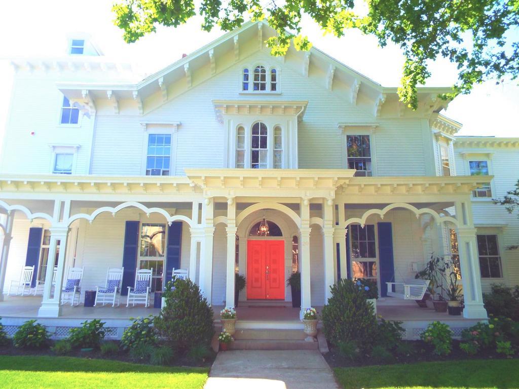 The Bayberry Bed & Breakfast Newport