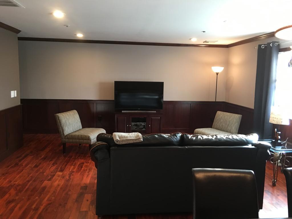 Apartment Irish American Newport