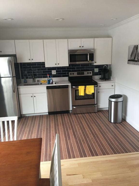 Apartment Irish American