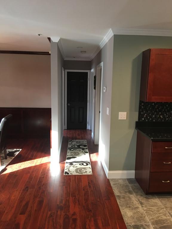 Apartment Irish American
