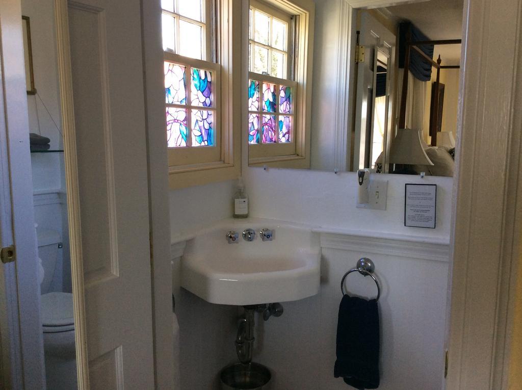Samuel Durfee House Bed & Breakfast Newport