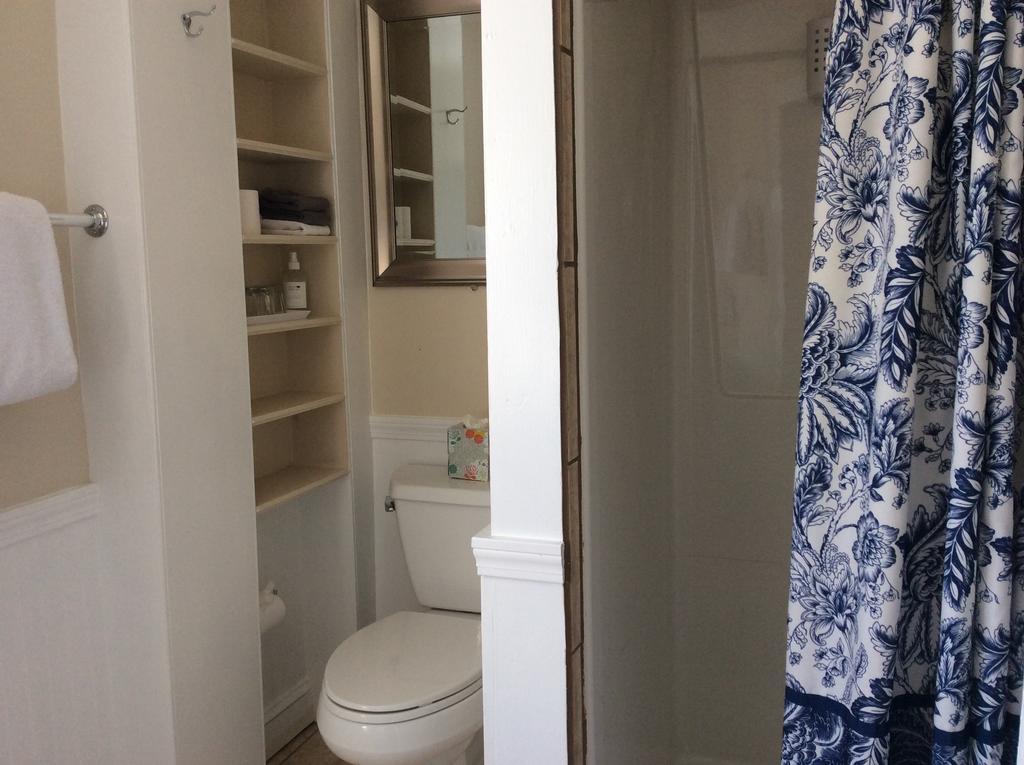 Samuel Durfee House Bed & Breakfast