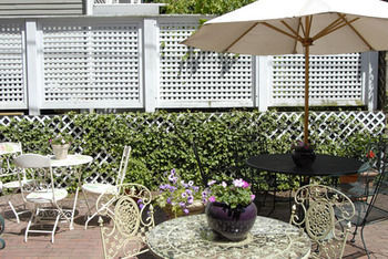 The Spring Seasons Hotel Newport