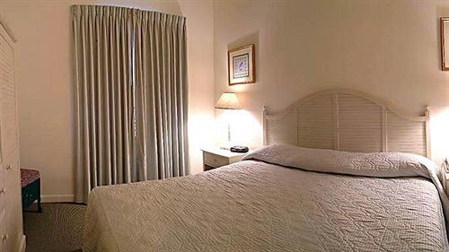 Club Wyndham Long Wharf Resort 3*