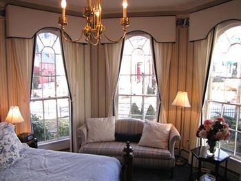 Serenity 4*