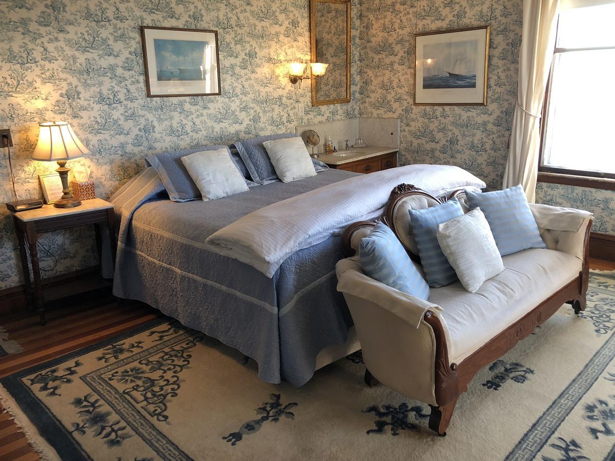 Sanford-covell Marina Bed & Breakfast Newport
