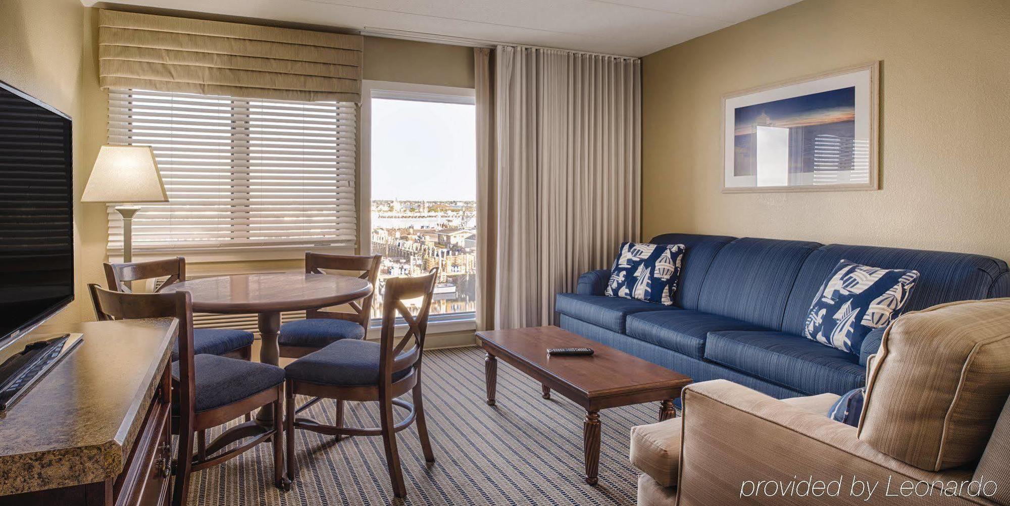 Club Wyndham On Long Wharf 3*