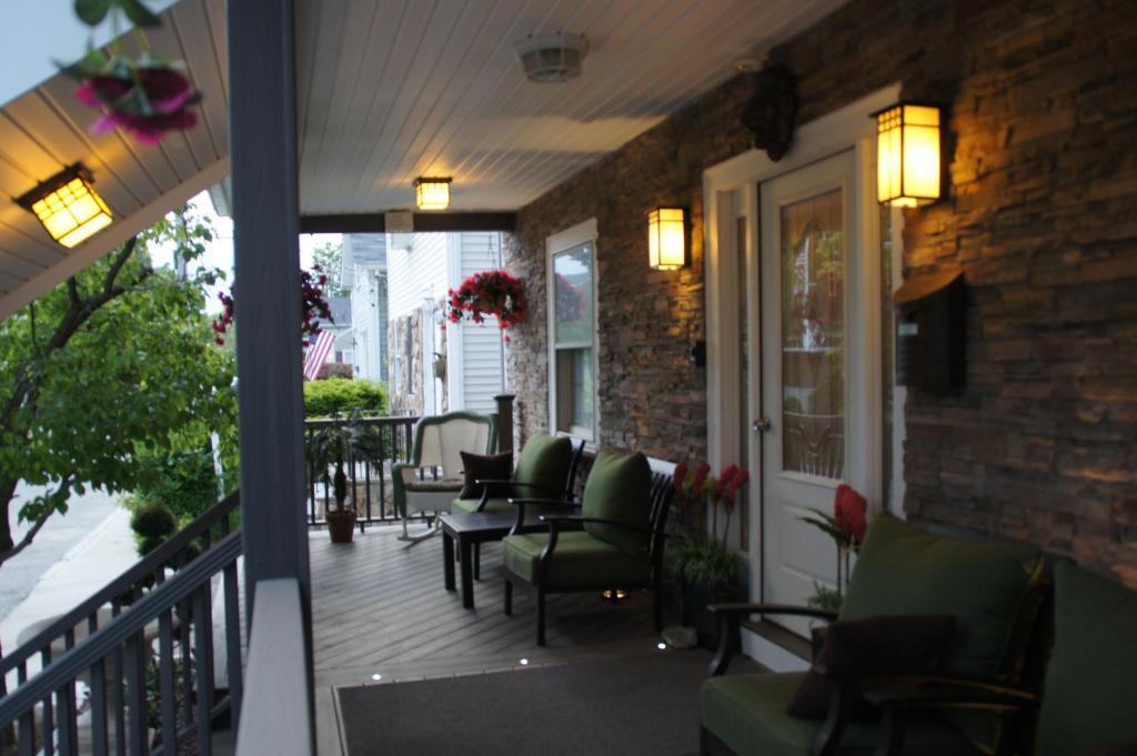 Admiral Weaver Bed & Breakfast 4*