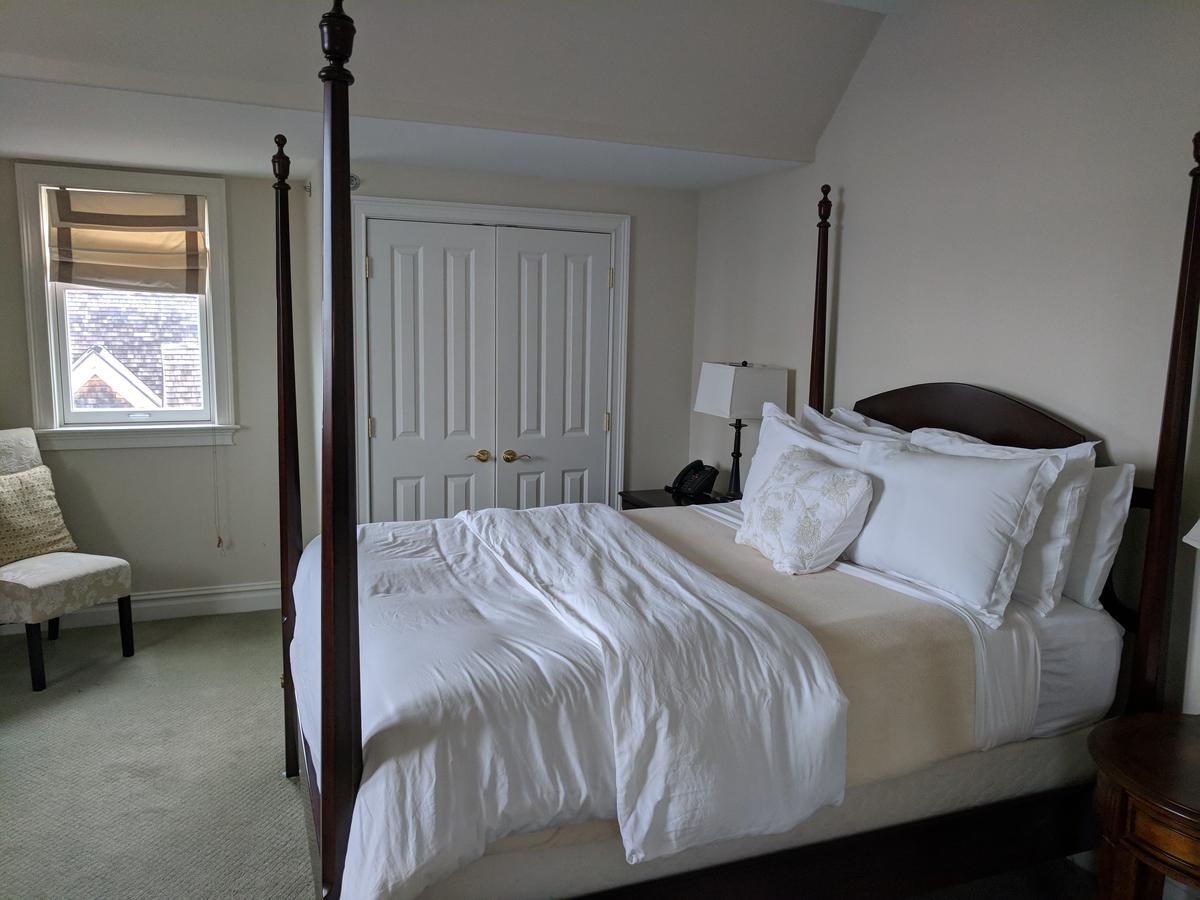 Pelham Court 3*