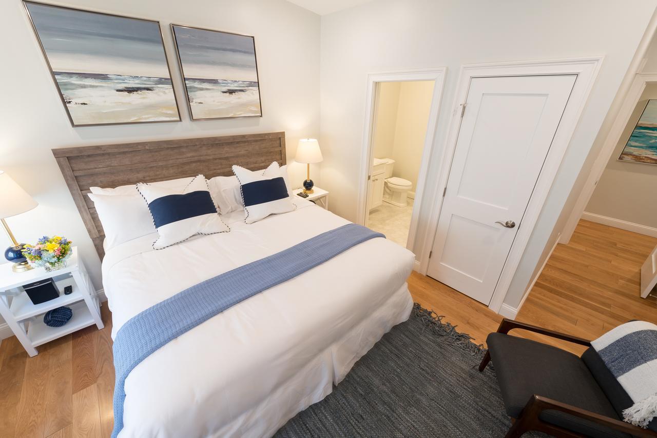 The Lofts - 364 Thames Street Apartment *