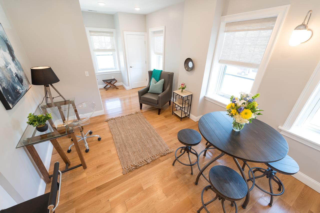 The Lofts - 364 Thames Street Apartment *